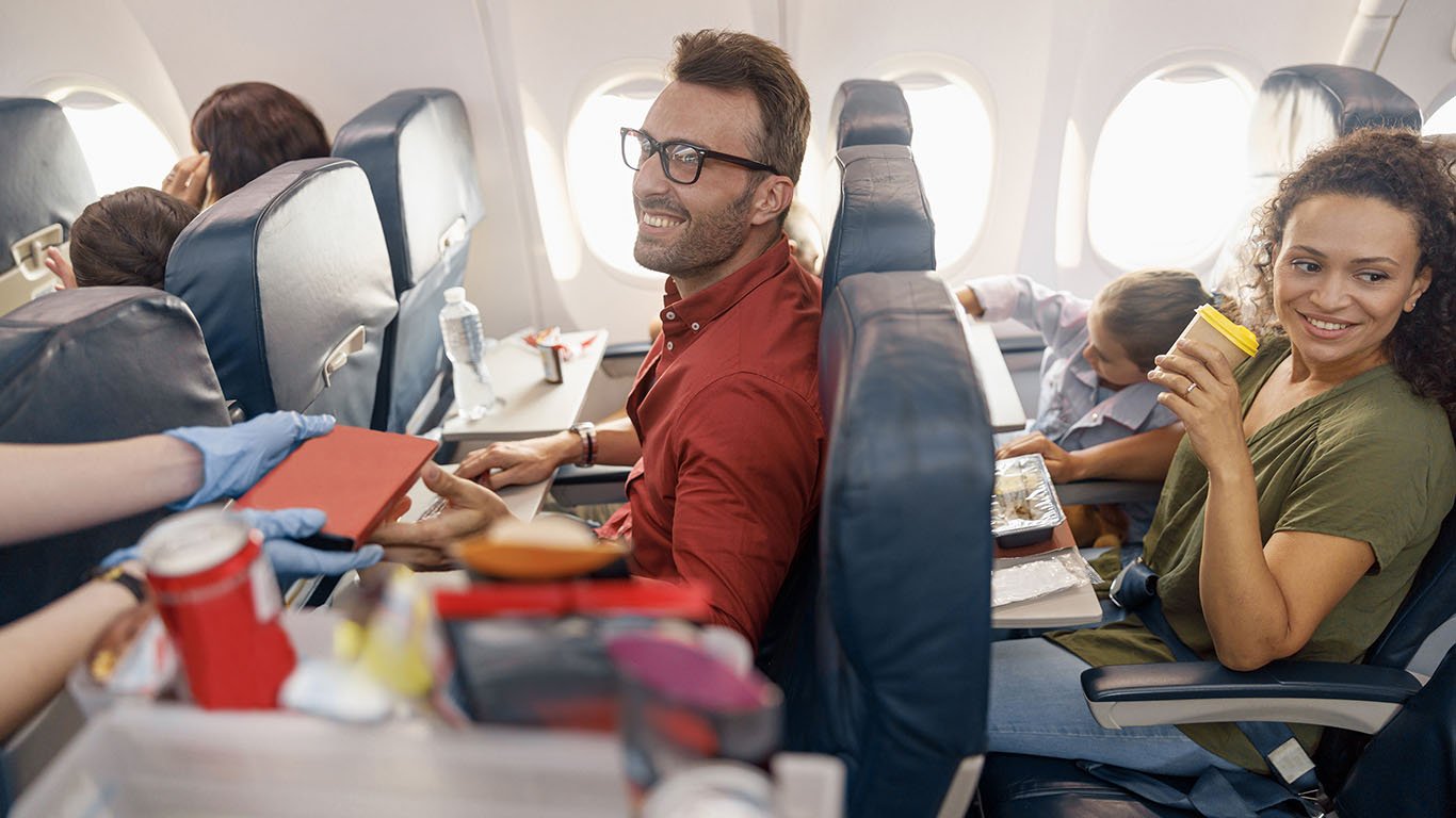 Six ways to improve customer experience in aviation